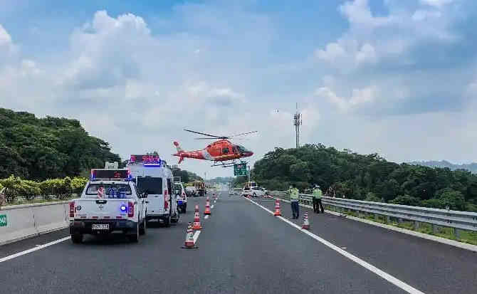 墨竹工卡高速公路汽车救援案例